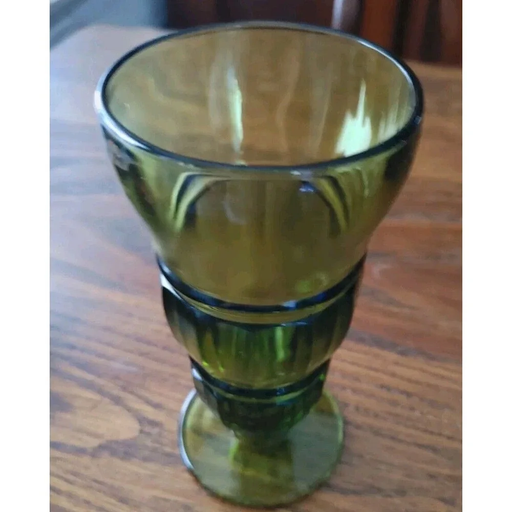 (1) SINGLE Green Depression Glass Ice Cream Glass REPURPOSE AS A FANTASTIC VASE